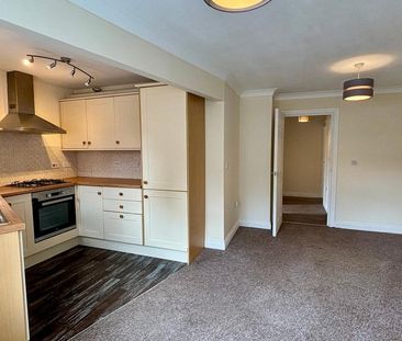 2 bedroom flat to rent - Photo 6