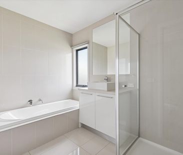 Spacious Townhouse in Private Location - Photo 6