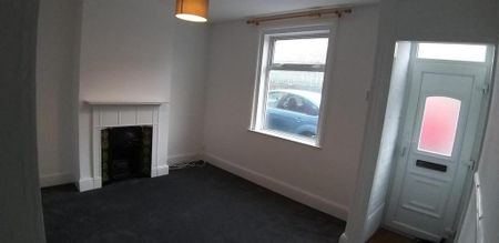 2 bedroom terraced house to rent - Photo 3