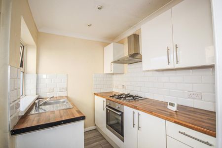 2 bedroom terraced house to rent - Photo 5