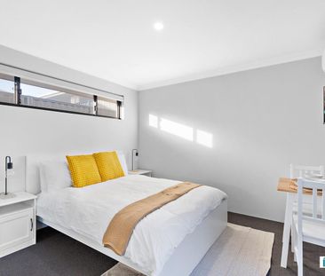 🌊 Modern Coastal Co-Living Madora Bay WA I Private Ensuite Rooms I ... - Photo 5