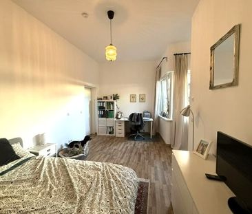 Geräumige Erdgeschosswohnung mit Terrasse, Lift und Garagenplatz - Photo 6