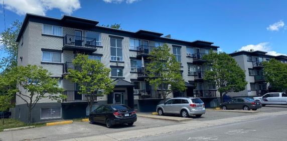 3 1/2 Limoilou chauffé eau chaude 1er février - Photo 2