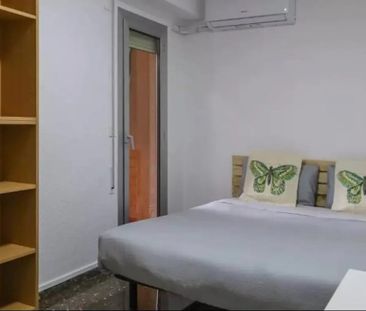 Calle Explorador Andrés, Valencia, Valencian Community 46022 - Photo 1