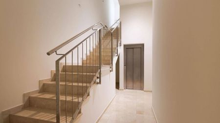 Luxury 4 room Detached House for rent in Sabadell, Catalonia - Photo 5