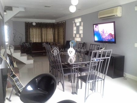 Casa com 3 quartos e 272m² para alugar em Hípica, Porto Alegre. - Photo 4