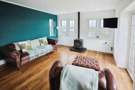2 bedroom Bungalow To Rent - Photo 3