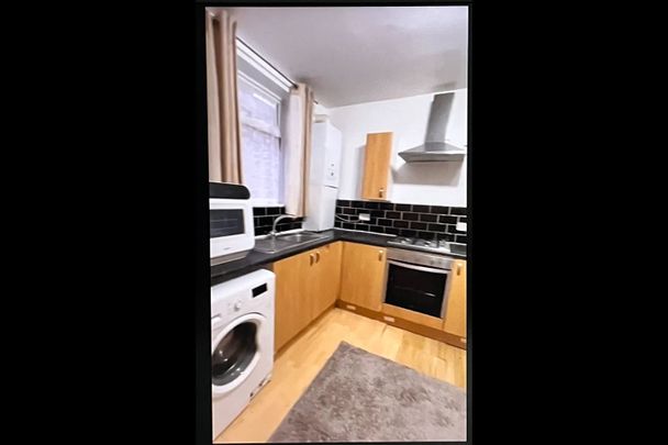 2 Bed Flat, Stanley Street, LU1 - Photo 1