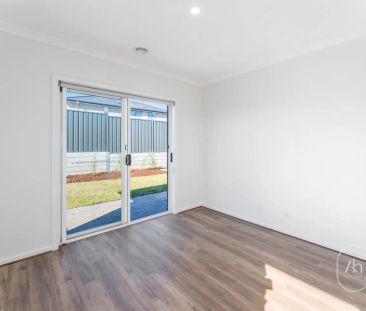 “Modern Comfort and Convenience in Prime Truganina Location I Brand... - Photo 4
