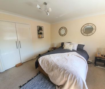 2 bedroom maisonette to rent - Photo 2