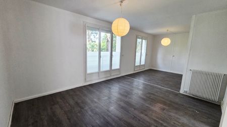 Location Appartement 3 pièces 70m² ORLEANS 45100 - Photo 3
