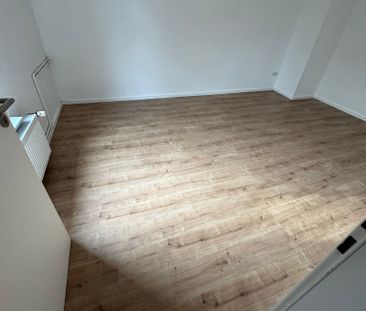 Helle 2,5 Raum Wohnung mit großer Wohnküche in Neudorf - Foto 2
