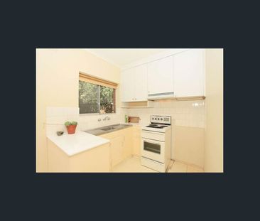 2/25 Wright Street Essendon - Photo 3
