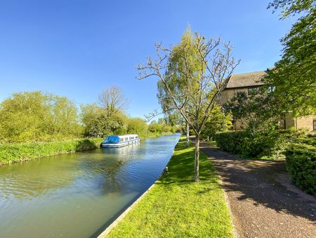 Lawrence Moorings, CM21, Sawbridgeworth - Photo 5