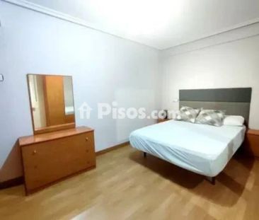 Piso en alquiler en Centro - Foto 3