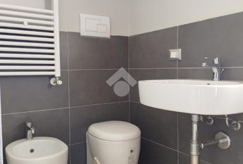 Porzione di bifamiliare in affitto