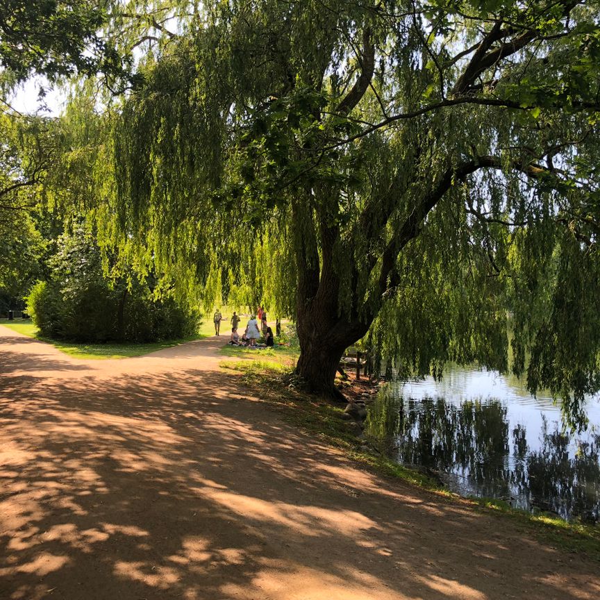 Indbydende lejlighed med moderne køkken og dejlig beliggenhed - Foto 1