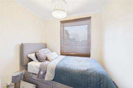 4 bedroom detached house to rent - Photo 5