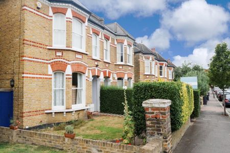 Room in a Shared House, Dalmore Road, SE21 - Photo 5