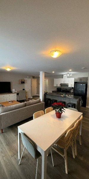 5 1/2 à louer immédiatement - Photo 1