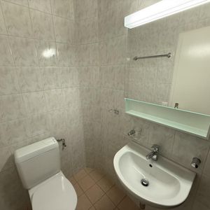 Grand studio proche du centre ! - Photo 2