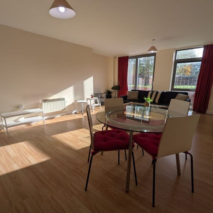 Greenslade House, Beeston, NG9 1GB - Photo 1