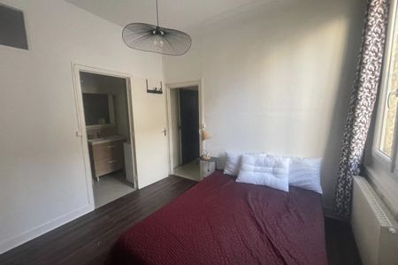 LOCATION MEUBLEE - 2PIECES - 1 CH - 36.7M² - QUARTIER NOTRE DAME CHATEAU - Photo 3