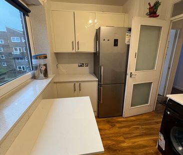 1 Bed Flat, Crefeld Close, W6 - Photo 4