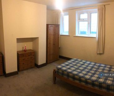 1 bedroom in a house share to rent - Photo 6