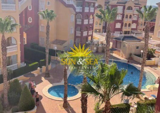 APARTMENT WITH 2 BEDROOMS AND 1 BATHROOM