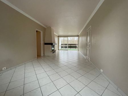 Location Appartement 5 pièces 90m² - Photo 3