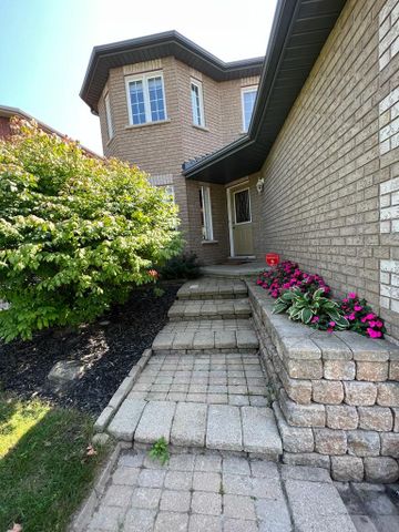 For Lease - 81 Holley Meadow Road, Barrie, Ontario - Photo 2