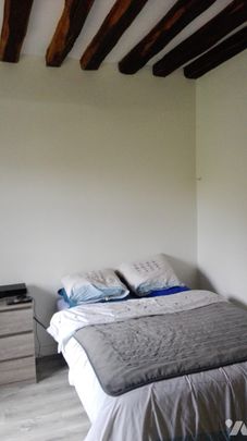 Dans résidence verdoyante et calme, appartement de type F2, en rez de chaussée - Photo 1