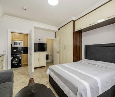 Studio to rent - Photo 2