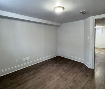 For Lease - 124 Berczy Street Unit# Lower, Barrie, Ontario - Photo 2