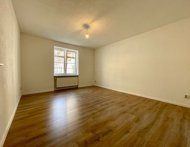 3-Zimmer zum VERLIEBEN! Praktischer Schnitt, Hochparterre und Bad mit Wanne und Dusche - Foto 1