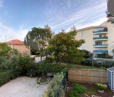 HYERES T2 - 43.13 m² + balcon de 9.35 m² + garage de 13.10 m² - Photo 2