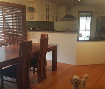 Newly renovated room in Helensvale – popular meal option available - Photo 2