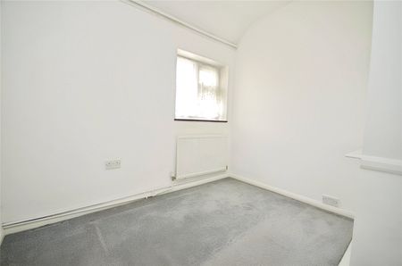 3 bedroom house to rent - Photo 3
