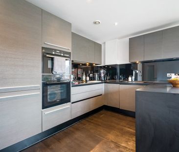 2 Bed Penthouse, Drummond Way, N1 - Photo 5