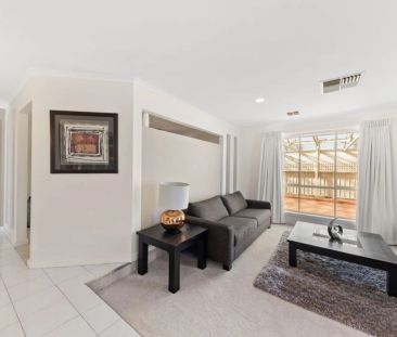 Spacious Family Home - Photo 3