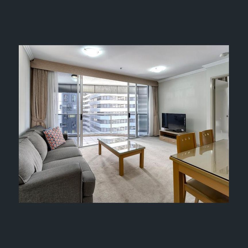 Be merry on Mary! - Photo 1