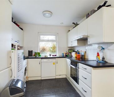 5 bedroom semi-detached house to rent - Photo 5