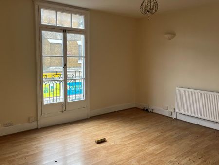 2 bedroom maisonette to rent - Photo 2