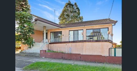 Spacious family home - Photo 4