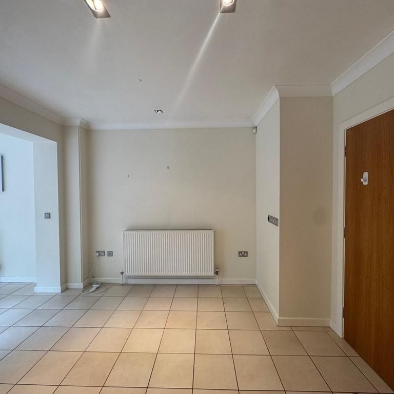 4 bedroom townhouse to rent - Photo 1