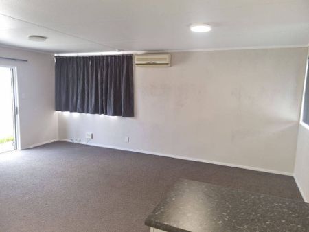 TIDY 2 BRM IN FRANKTON - Photo 4