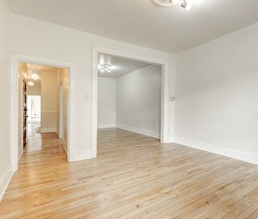 1358 Av. Laurier E., H2J 1H6, H2J 1H6, Montréal - Photo 3