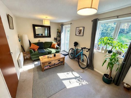 2 bedroom end of terrace house to rent - Photo 1