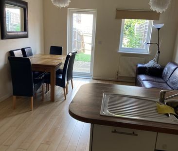 Room in a Shared House, Calypso Crescent, SE15 - Photo 6